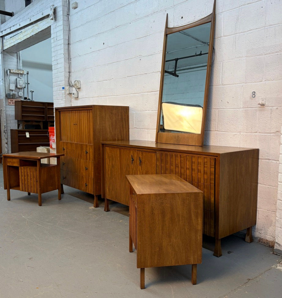 Thumbnail: Five-Piece Mid-Century Modern Bedroom Set by John Widdicomb