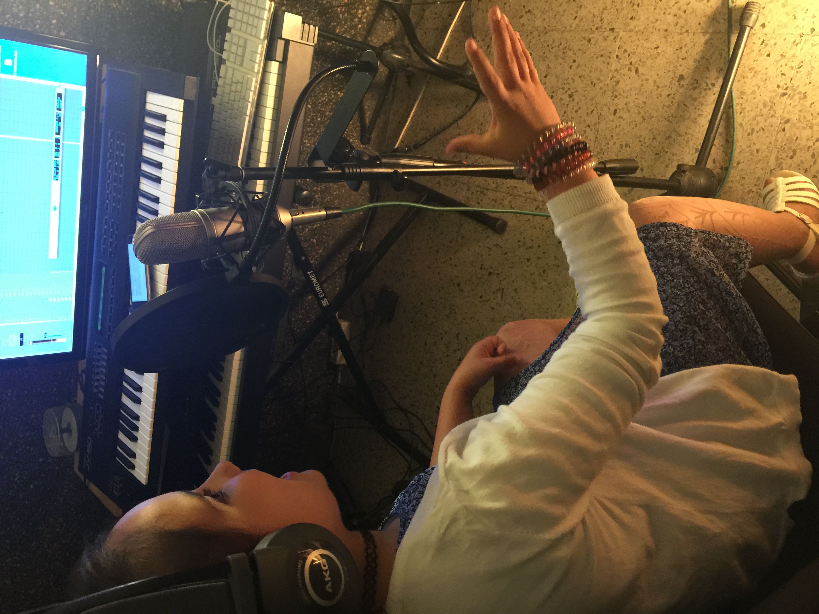 Luna grabando la Narradora