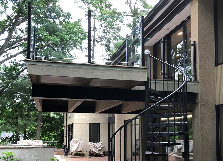 cantelevered deck cropped reduced.png