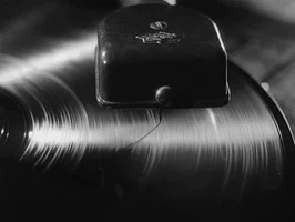 Tracking Groove trailing edge