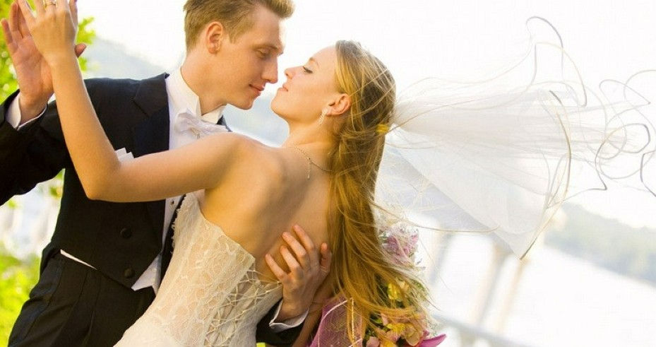 Best First Dance Songs For Your Memorable Wedding