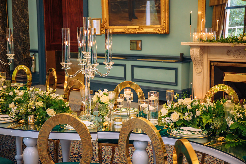 Luxury serpentine wedding table floral design