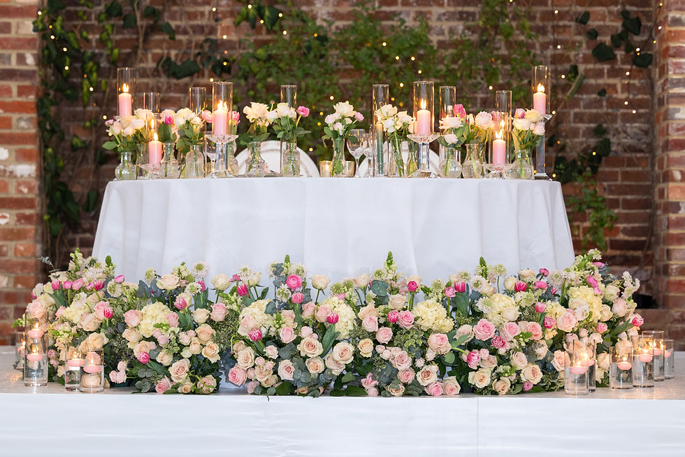 Sweetheart table floral design