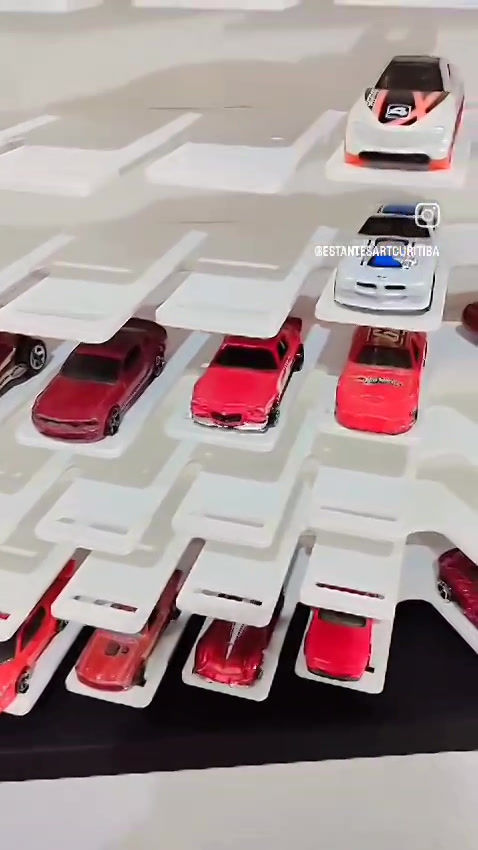 Miniatura: Expositor para 180 Miniaturas 45 Graus NEW - HOT WHEELS