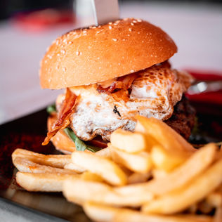 Hamburger e patatine