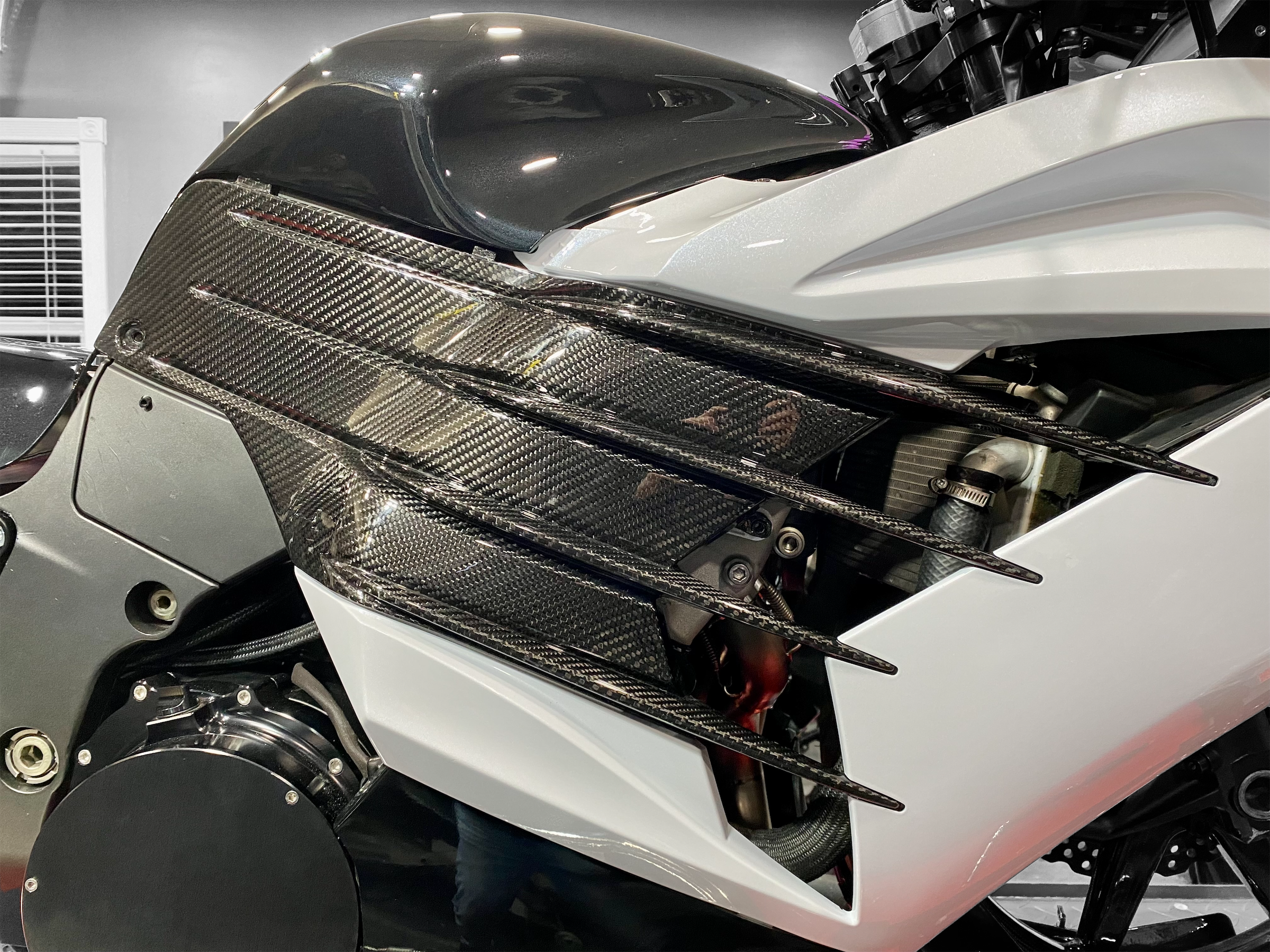 AGM ZX14R 12+ Carbon Fiber Side Gills | AG Motorsports