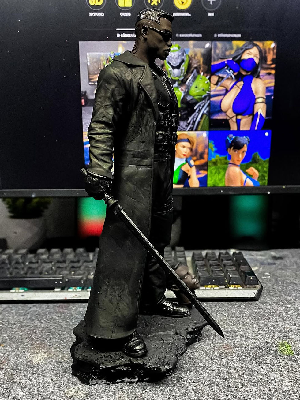 Küçük resim: Blade 1998 lv1