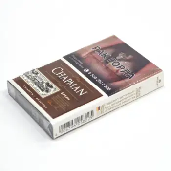 Сигареты Chapman шоколадного вкуса в упаковке, содержащей 20 сигарет.