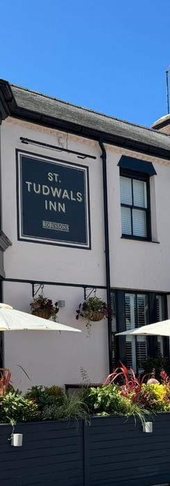 Front of St Tudwals Inn