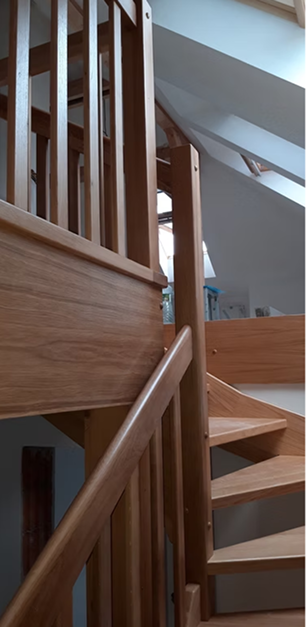celodřevěné schodiště detail
