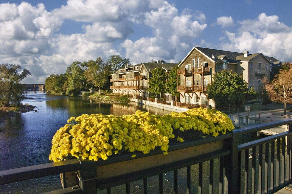 Herrington Inn & Spa exterior and Fox River