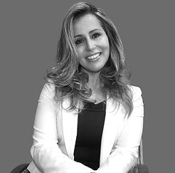 Foto_Cristiane_-_PeB-removebg_edited.jpg
