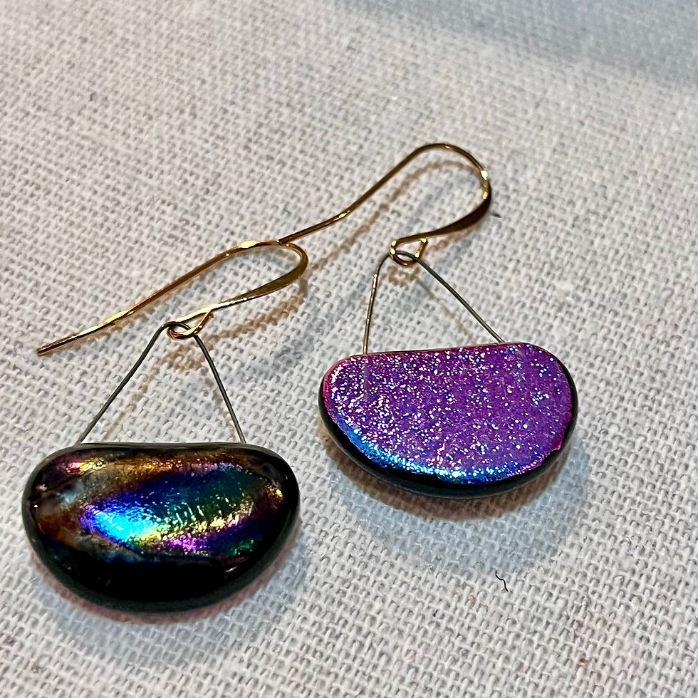 Thumbnail: Iridescent Magic