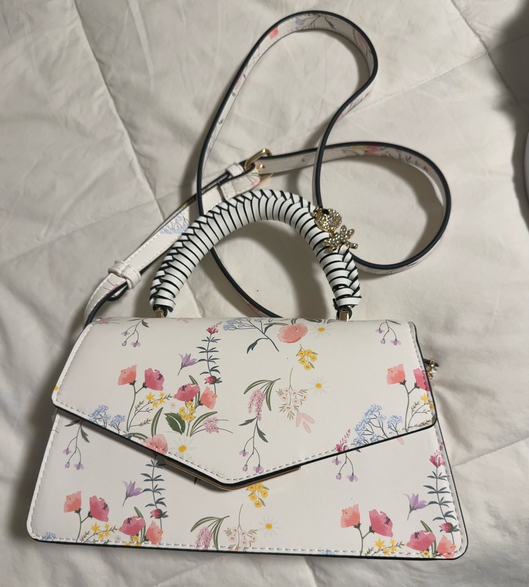 🌸 Bolsa Floral ALDO | Elegância e Delicadeza para Todas as Ocasiões