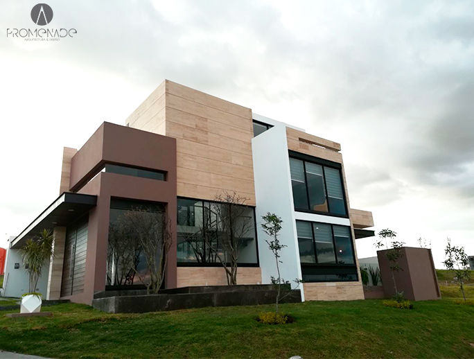 FACHADA LATERAL