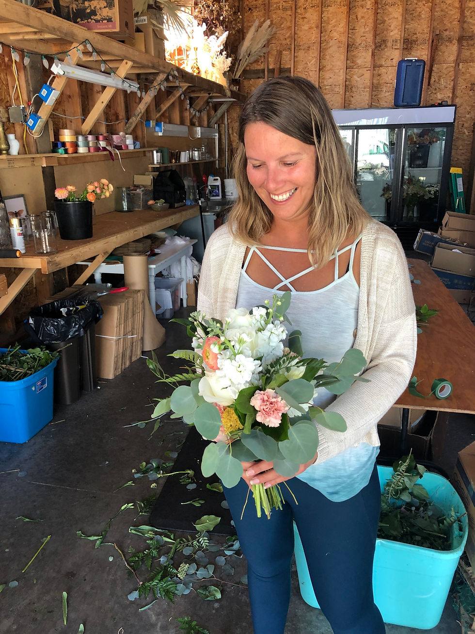 assistant with bouquet