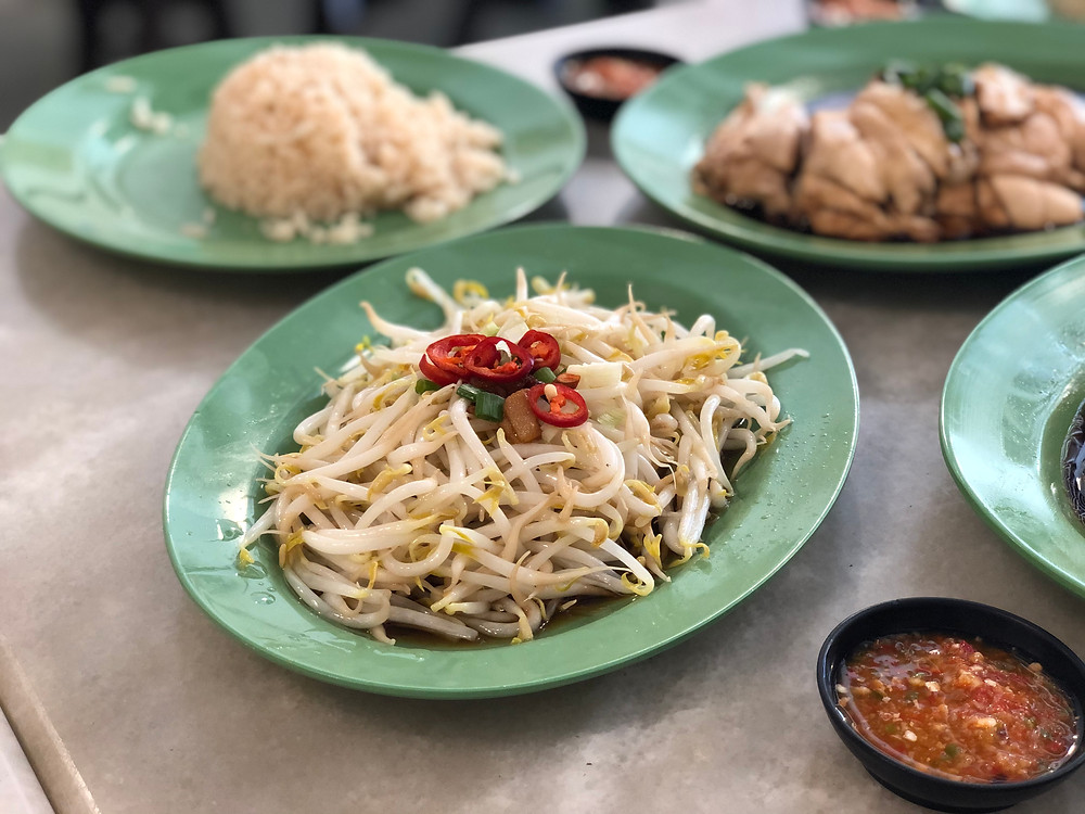 The controversial plate of vegetable: bean sprouts