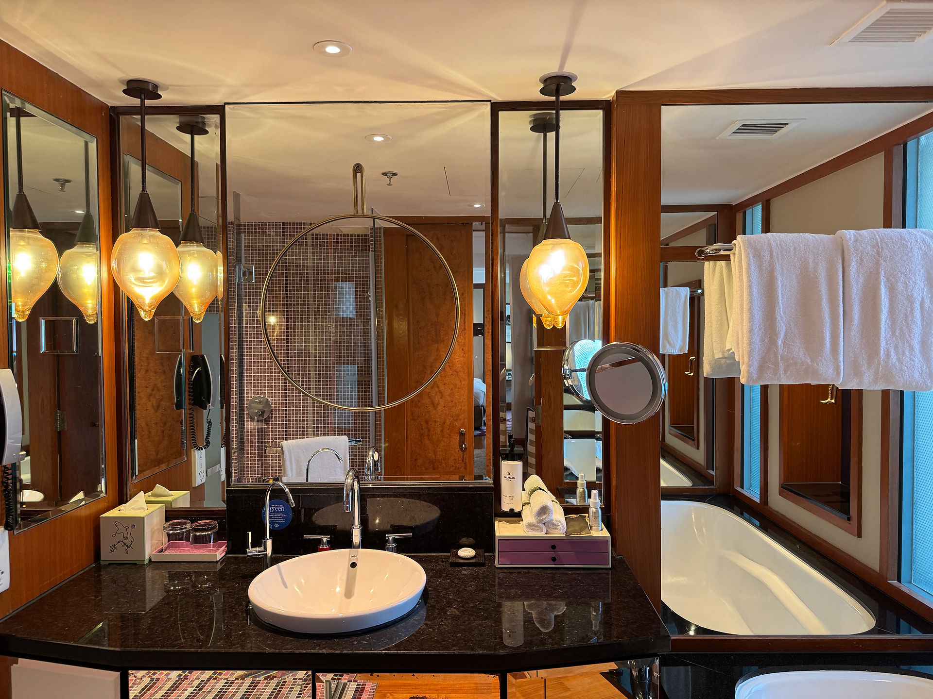 Sofitel Singapore Sentosa Resort & Spa (Junior Suite) bathroom
