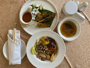 Room Service Review: The Fullerton Hotel