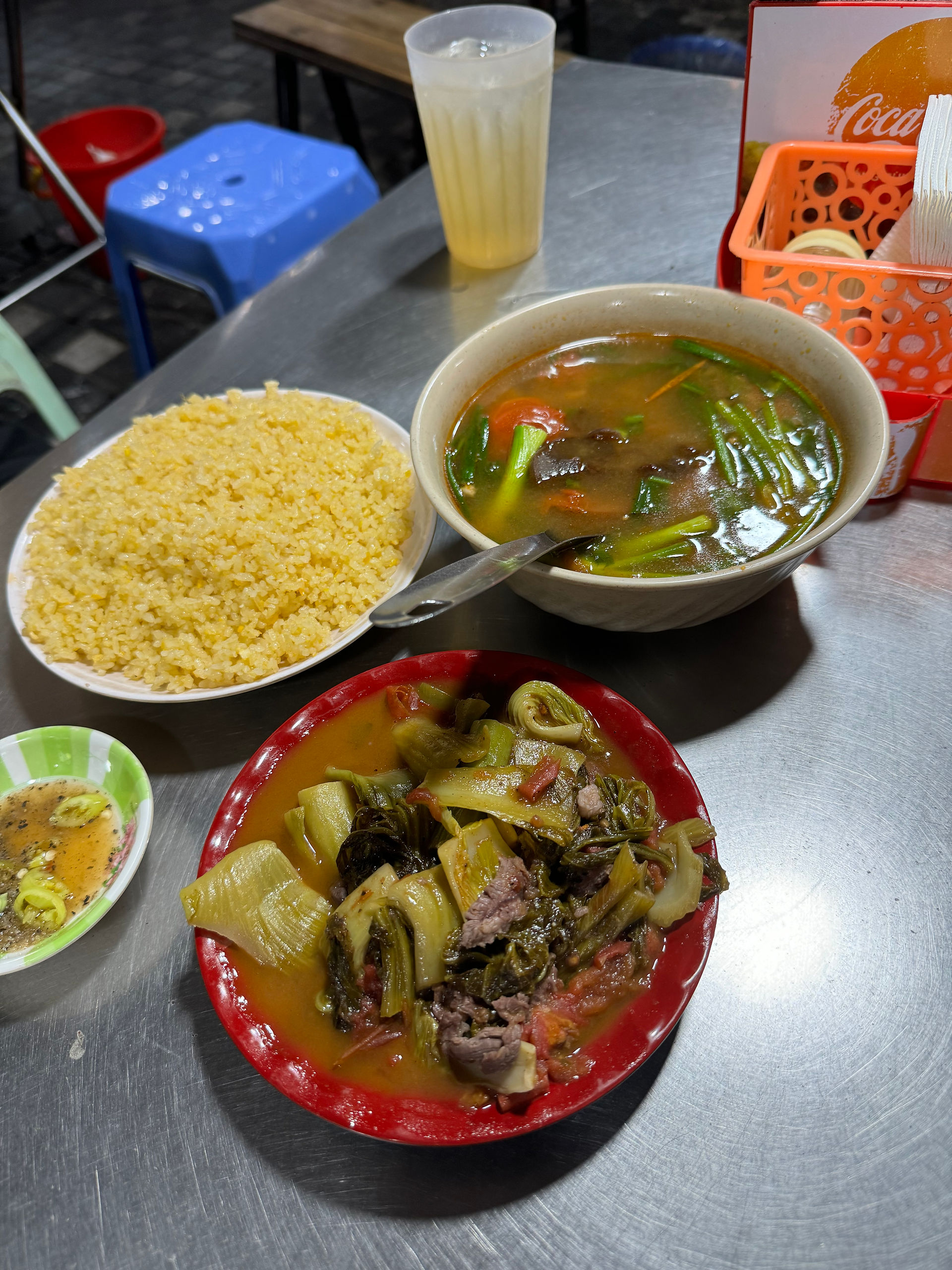 Dinner at Com Dao Ga Rang Chim Quay