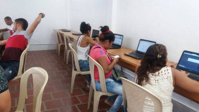 Becas para los habitantes de nuestra comunidad.
