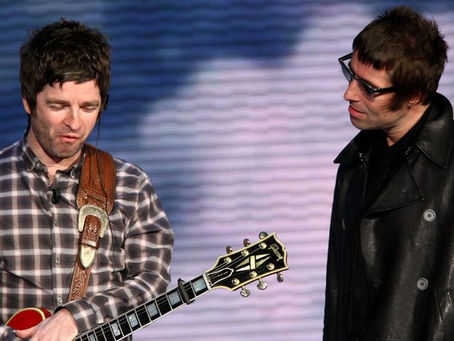 Novidades sobre o Oasis: Liam Gallagher revela que Noel recusou oferta milionária para turnê do álbum