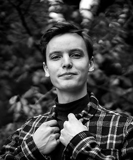 Adrian Portfolio Photoshoot (47 of 53)_e