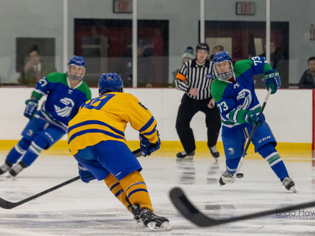 Seahawks Stay Steady in Playoffs, Advance 5-2