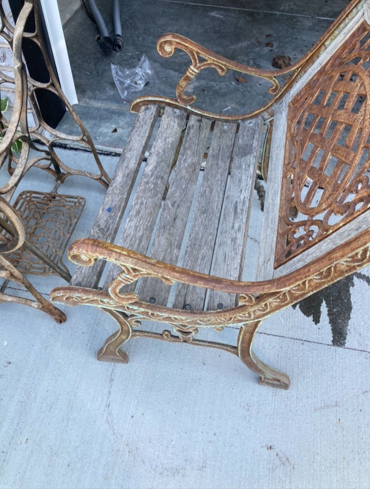 Thumbnail: Table & Chair