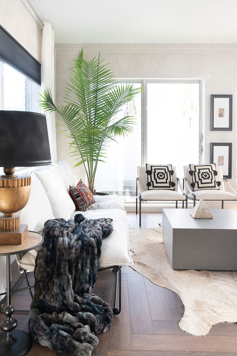 Miami Beach, AirBnb Residence Photoshoot by Diana Todorova Photography - Interior Design Photographer - Miami, FL