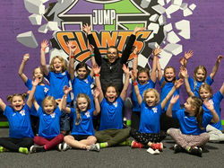 81771160_781427672342388_736632322139566