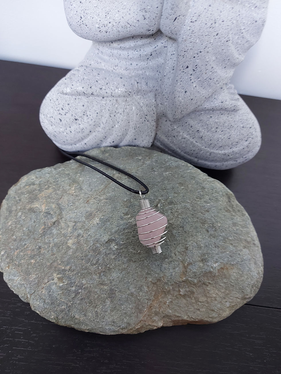 Miniature : C3 / Collier pendentif cage Quartz Rose