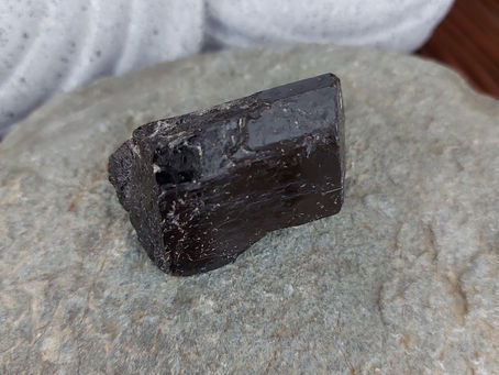 ZOOM SUR : LA TOURMALINE