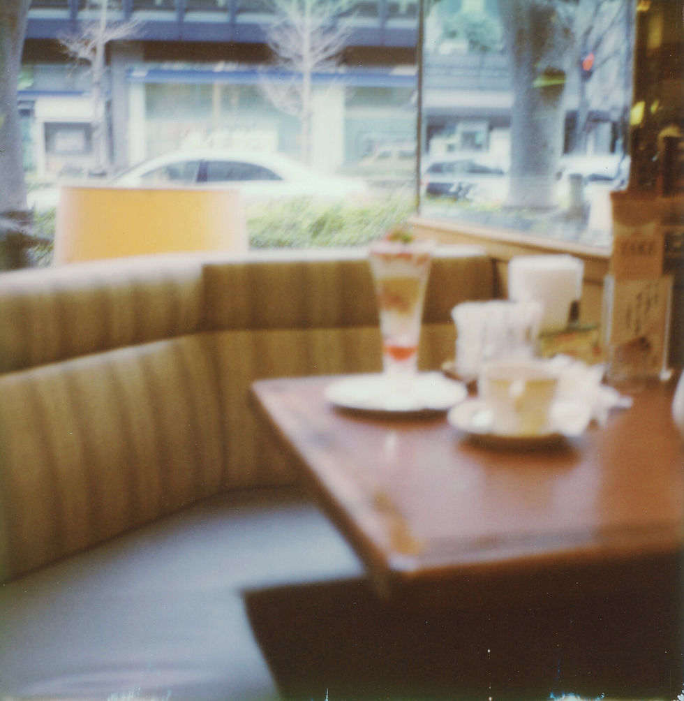 Thumbnail: 青幻舍｜日本 奧山由之《君の住む街》復刻版 攝影寫真 七年後再度問世｜日本目前最受注目的新生代攝影師之一