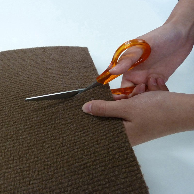 縮圖：《嚮海選品🌊》日本 SANKO寵物防汙地墊2入(小腳印系列) 大小可自由裁切｜止滑 防汙 巧拼 可機洗 寵物地墊 易清潔