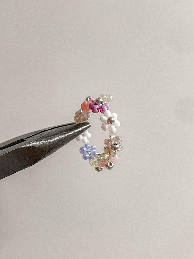Thumbnail: Lily Ring