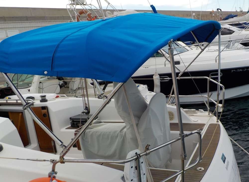 Bimini replacement canvas for Bavaria 32 CR view 1