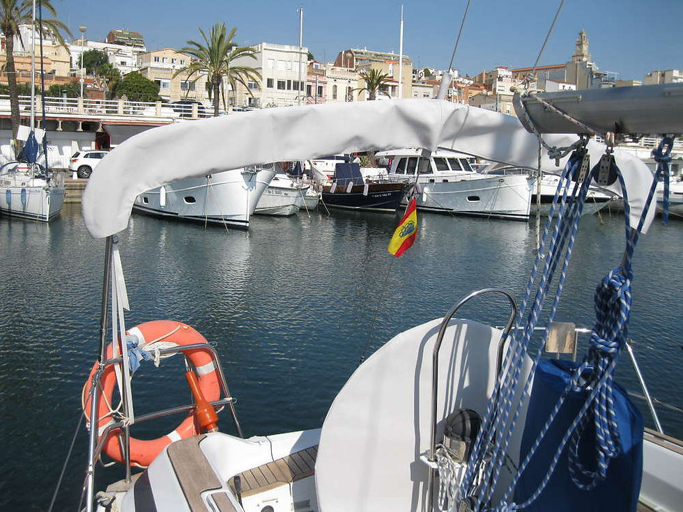Thumbnail: Bimini For Grand Soleil 37 - view 2