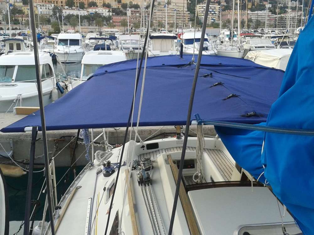 Bimini With Extension For Jeanneau Sun Light 31 - Front