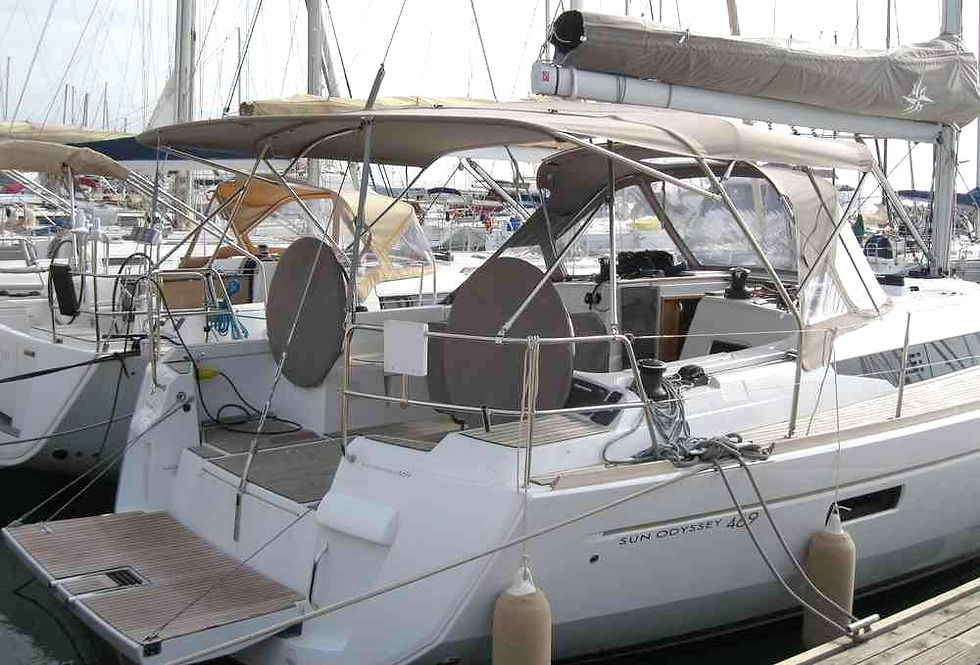 Thumbnail: Bimini For Jeanneau Sun Odyssey 479 - rear starboard