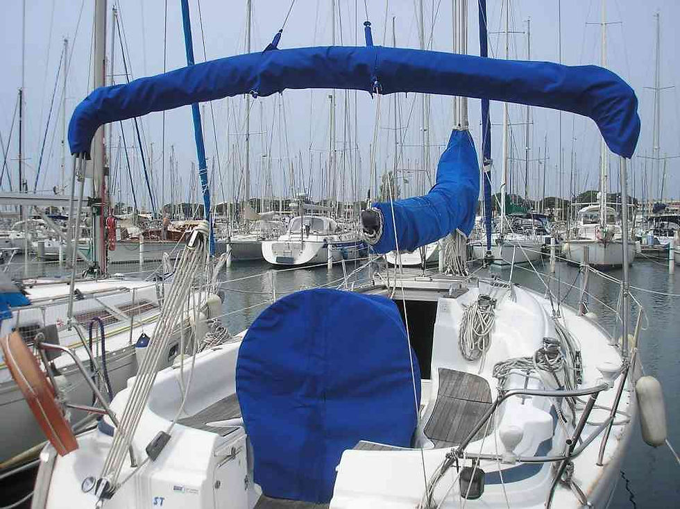 Thumbnail: Bimini for Bavaria 36 CR - stowed away