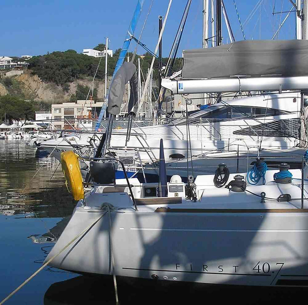 Thumbnail: Bimini for Beneteau First 40.7 - stowed