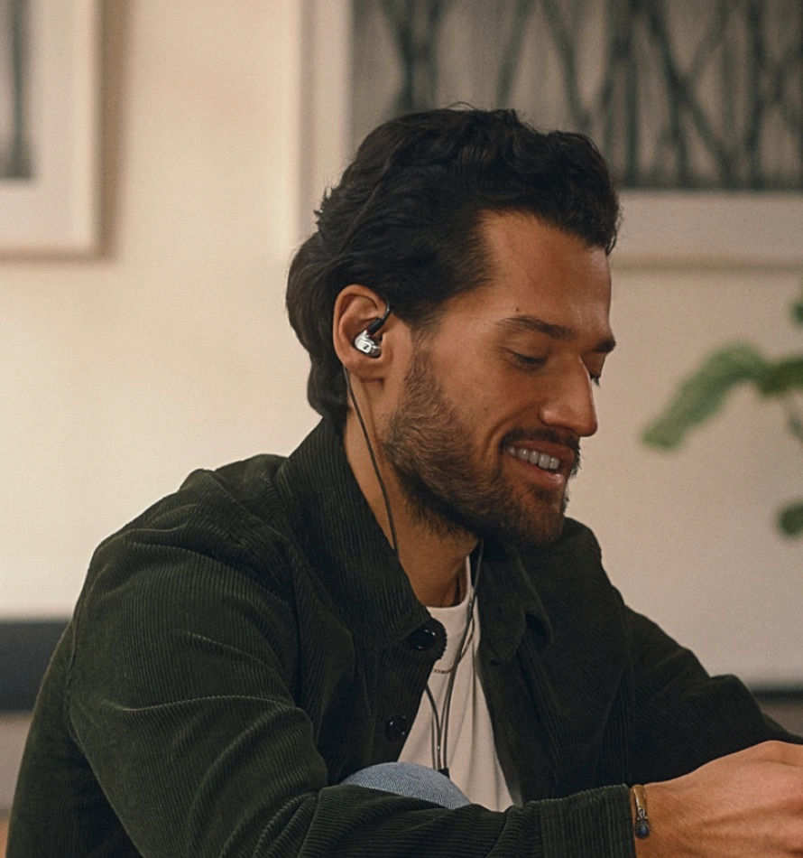 Thumbnail: Sennheiser IE 900 In-Ear Headphones