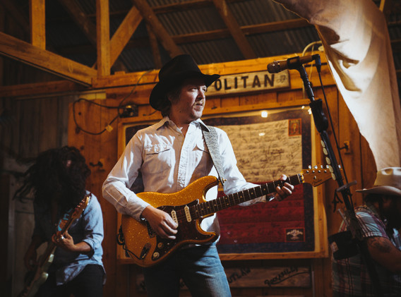 MikeandtheMoonpies_Luckenbach2021_LyzaReneePhotography2.jpg