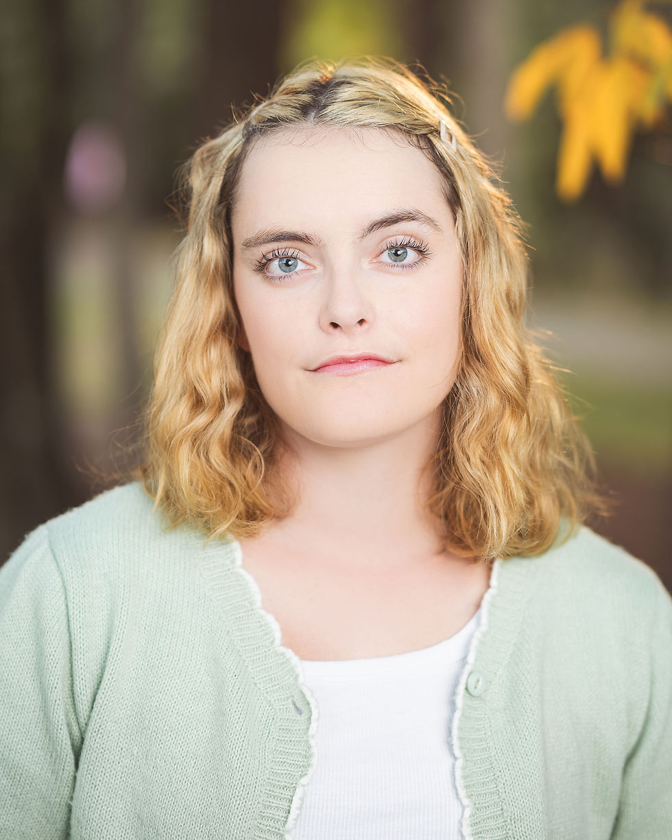 AlyseBierlyHeadshots-DaryllMorganStudios-5.jpg