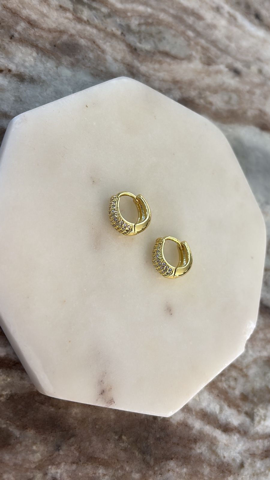 Aretes Lore