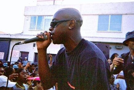 (MC DT performing at Notting Hill Carnival, London, UK)