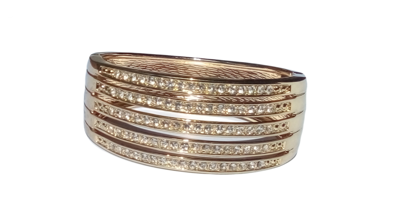 Stylish Rhinestone Bangle