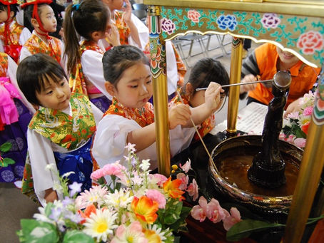 8 avril, Fête de la naissance du Bouddha, Fête des fleurs