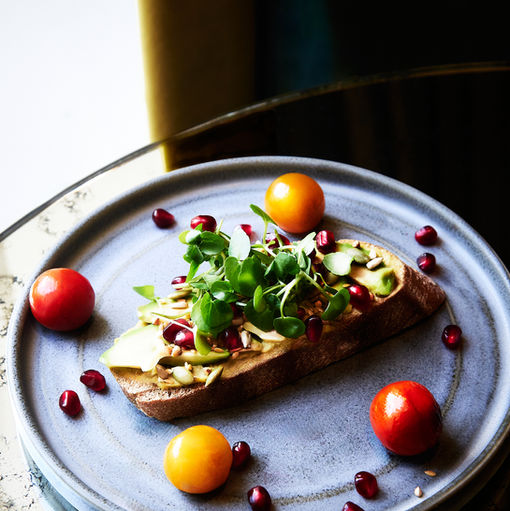 Health brunch. Avocado toast.
Creative photography.
Cafe food photography.
Restaurant photography.
Photoshoot.
Food photography.
Laura Berbel Photographer London.